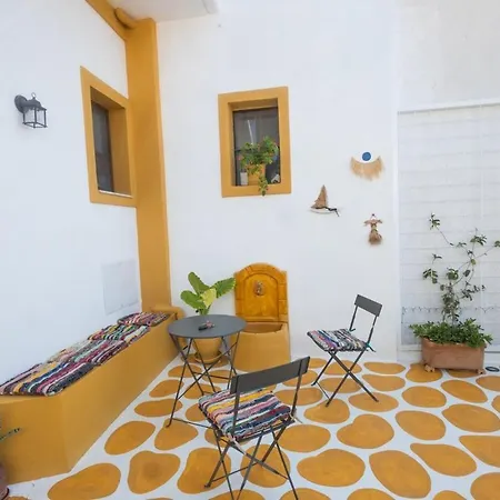 Savastoula Φάνες