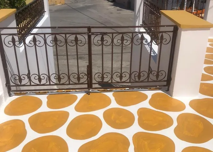 Savastoula Φάνες